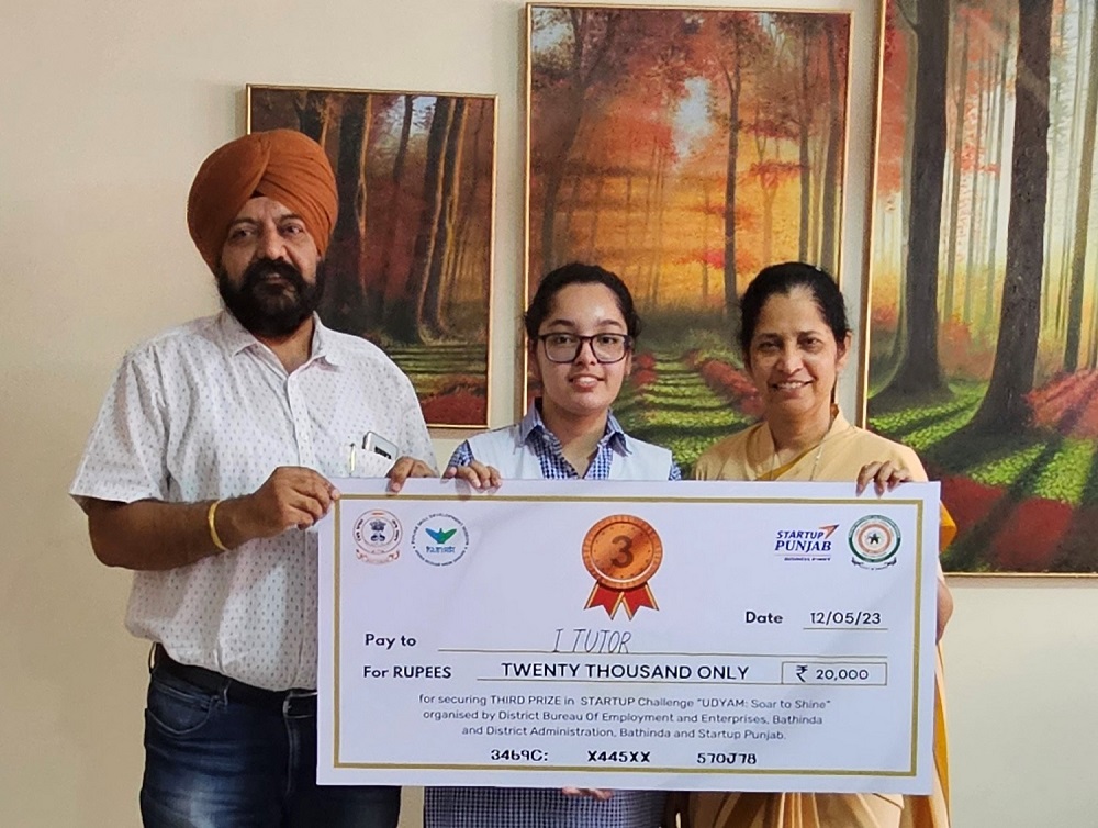 HAMREET KAUR OF CLASS XII-B HAS BAGGED 3RD POSITION IN UDYAM 'SOAR TO SHINE'
