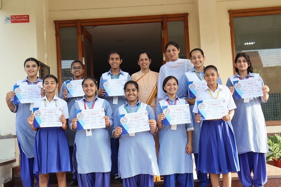 SCHOOL BASKETBALL TEAM SHOWCASED COMPETITIVE SPIRIT