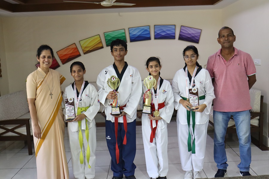 1st Position at 7th Kyurogi and 6th Poomsae district taekwondo championship