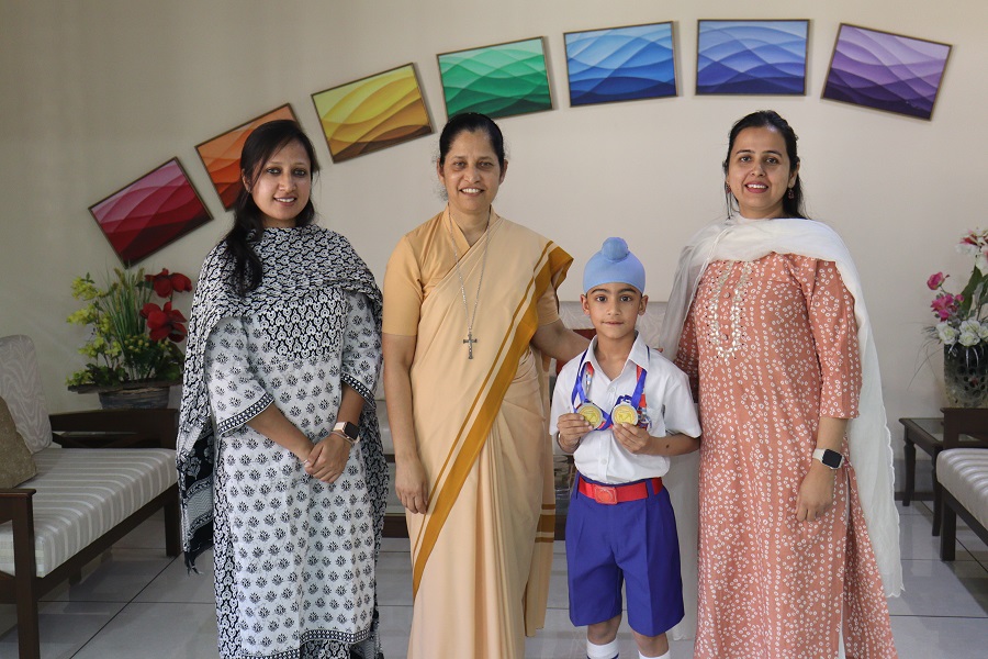 SILVER MEDALS IN SKATING COMPETITION